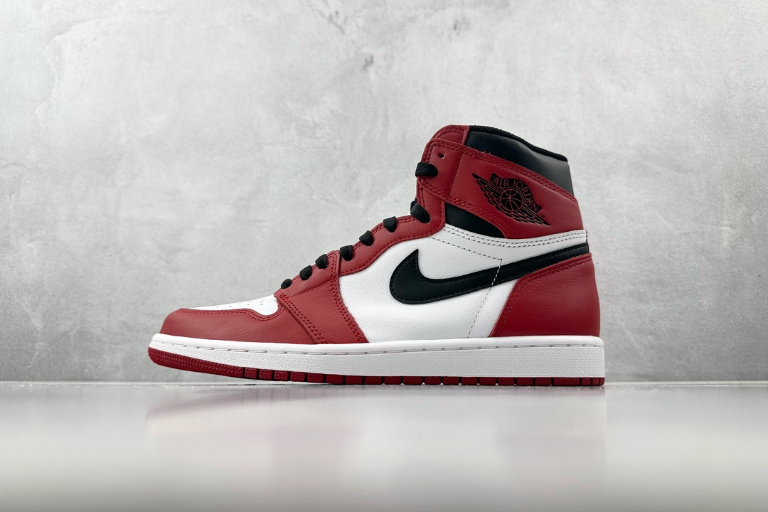 Air Jordan 1 Retro Chicago