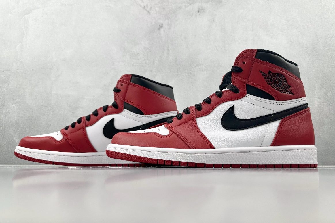 Air Jordan 1 Retro Chicago