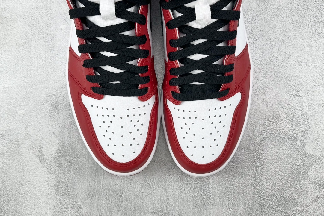 Air Jordan 1 Retro Chicago