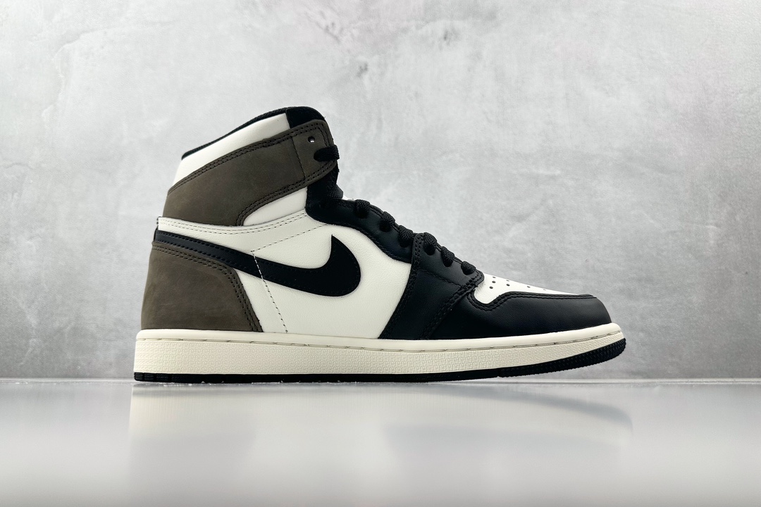 Jordan 1 Retro High Dark Mocha