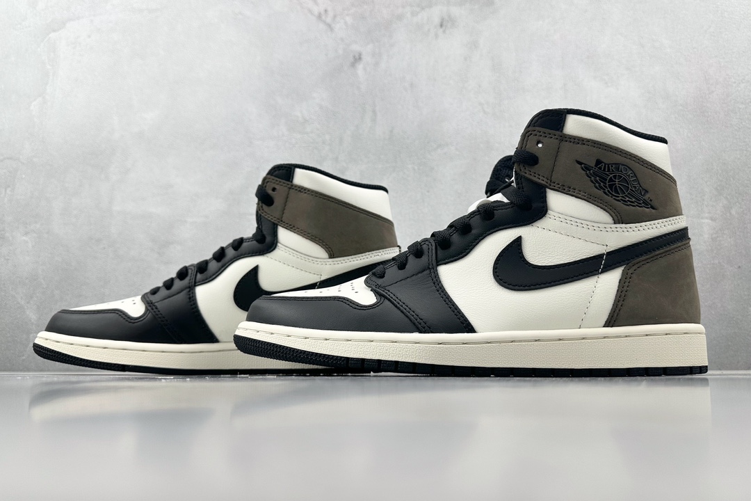 Jordan 1 Retro High Dark Mocha