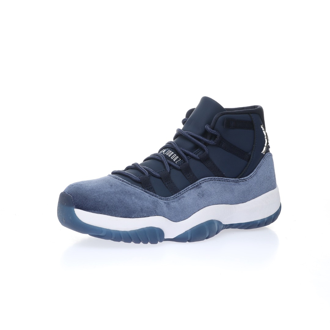 Jordan 11 Retro Midnight Navy 