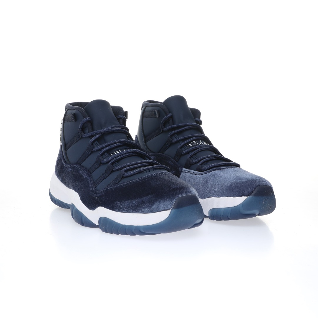 Jordan 11 Retro Midnight Navy 