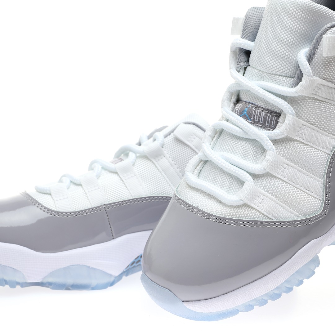 Jordan 11 Retro Low Cement Grey