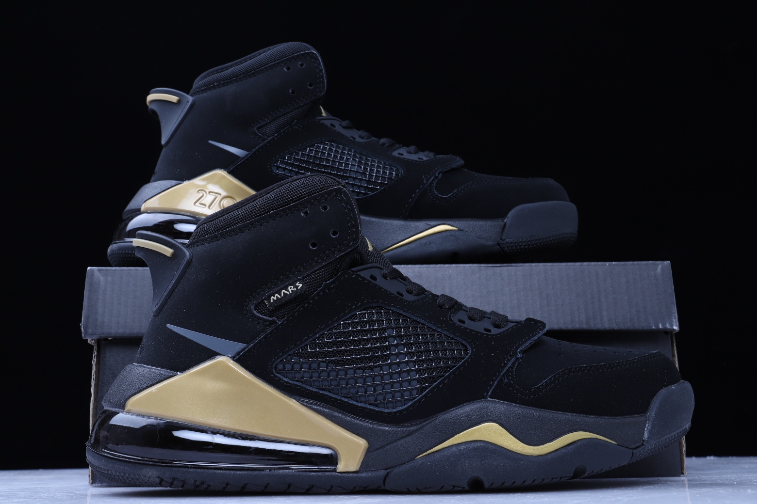 Jordan Mars 270 Black Gold 