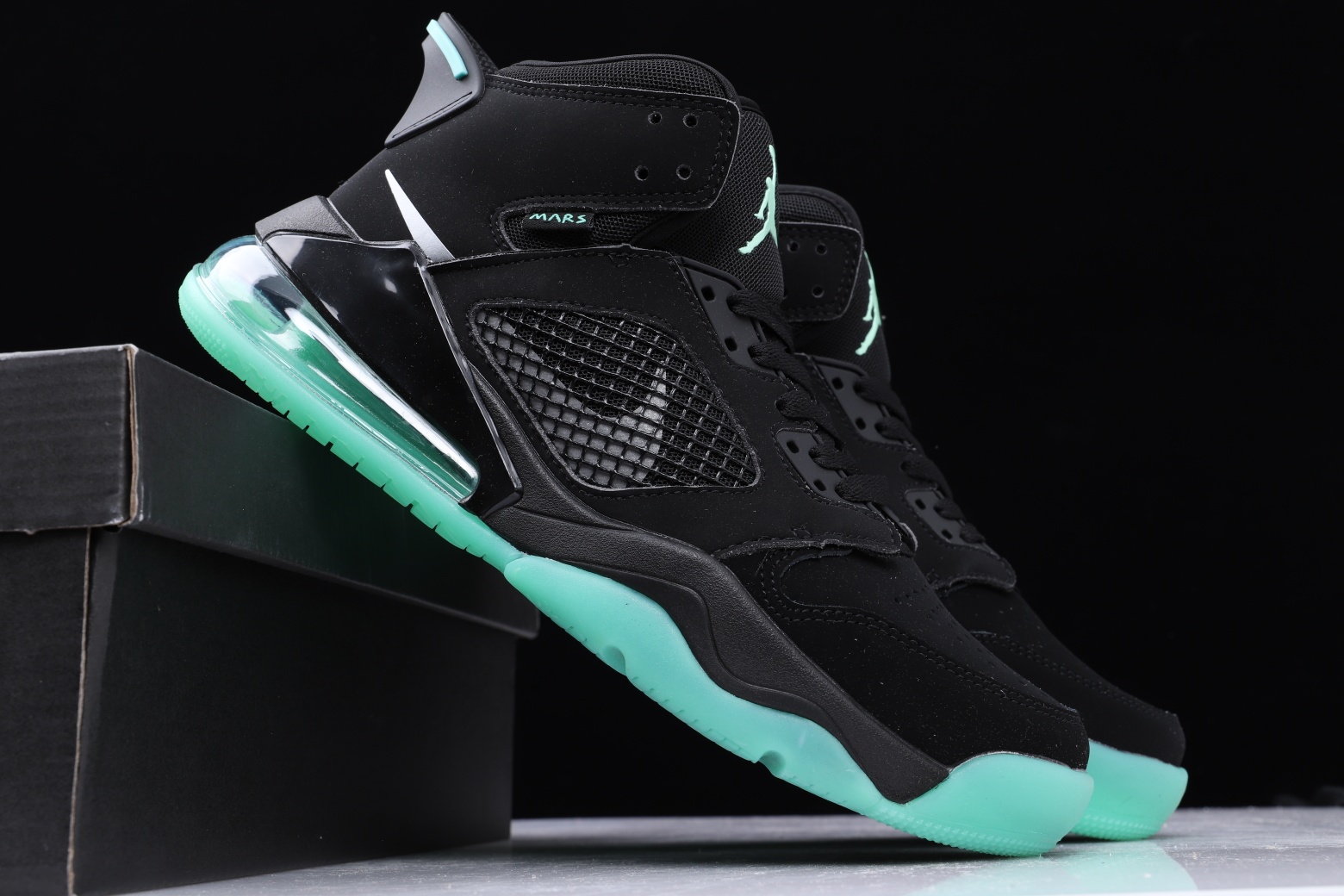 Jordan Mars 270 Black Green Glow