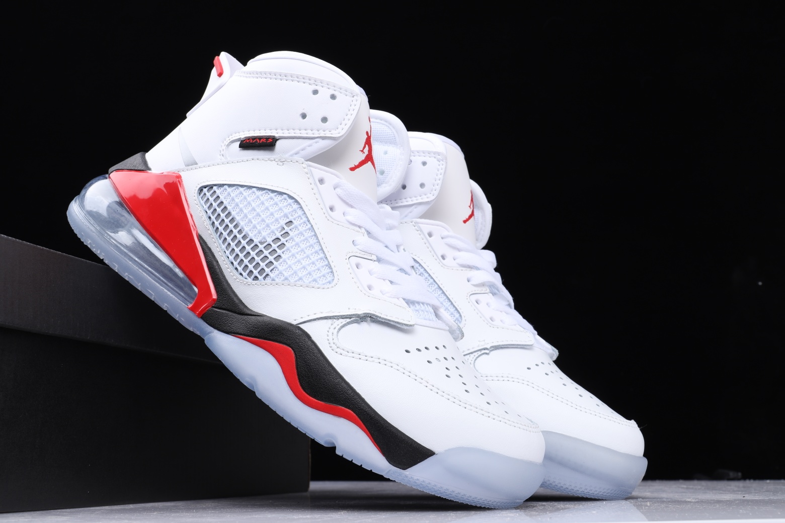 Jordan Mars 270 White Fire Red