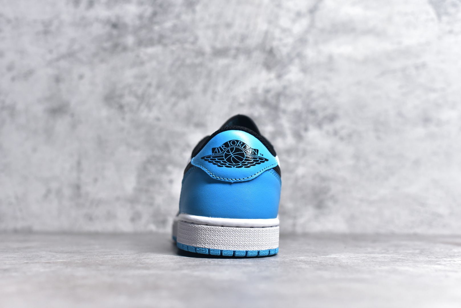 AIR JORDAN 1 OG LOW "DARK POWDER BLUE"