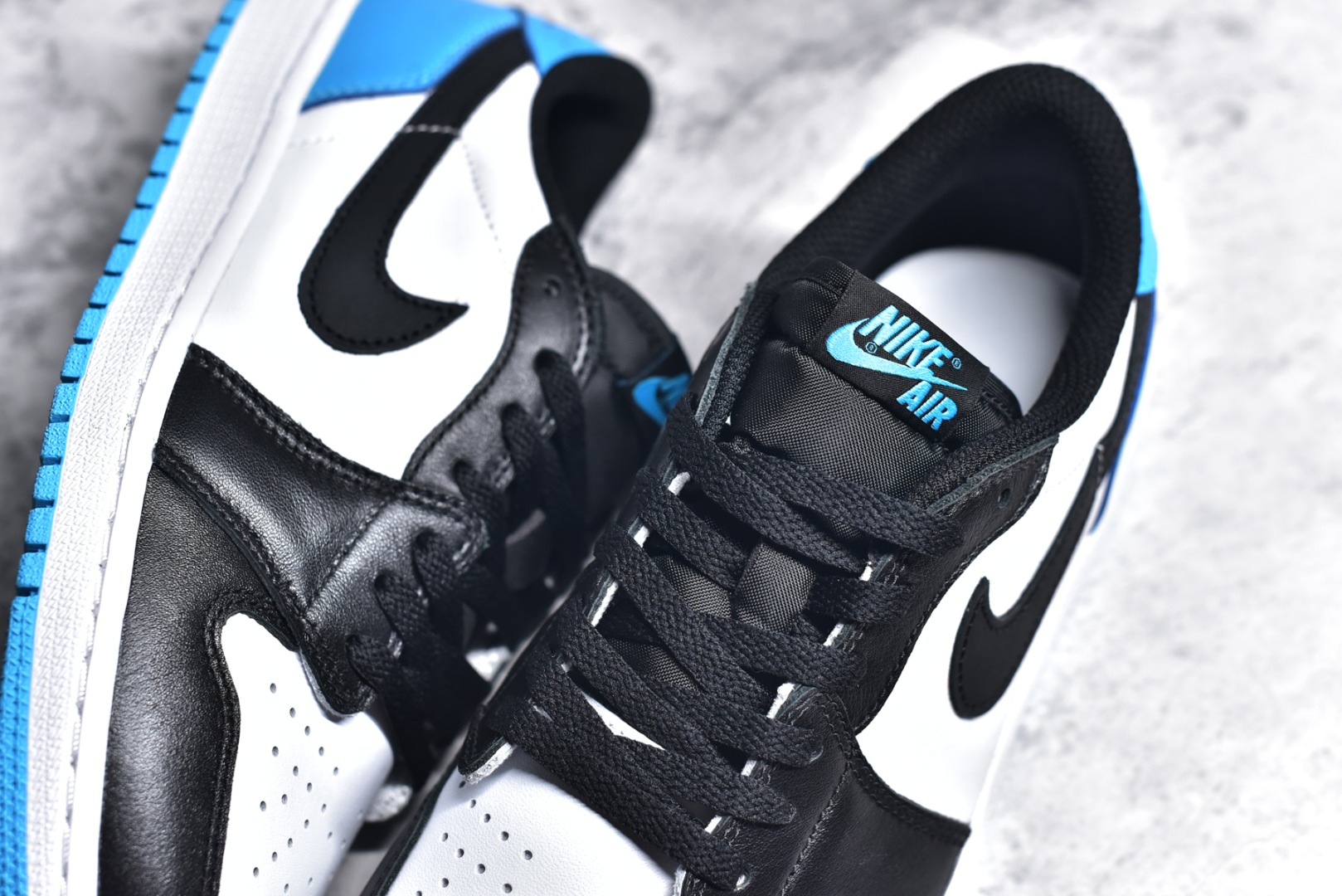 AIR JORDAN 1 OG LOW "DARK POWDER BLUE"