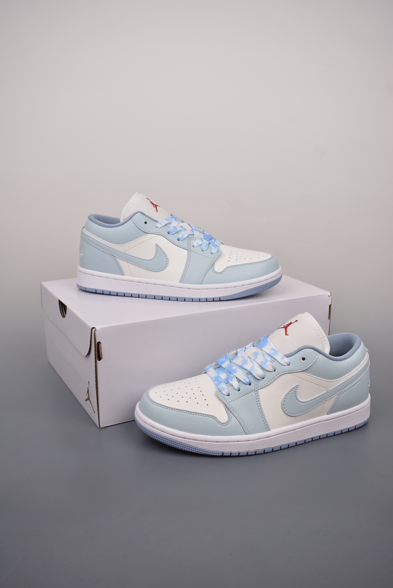 Air Jordan 1 Low White Ice Blue