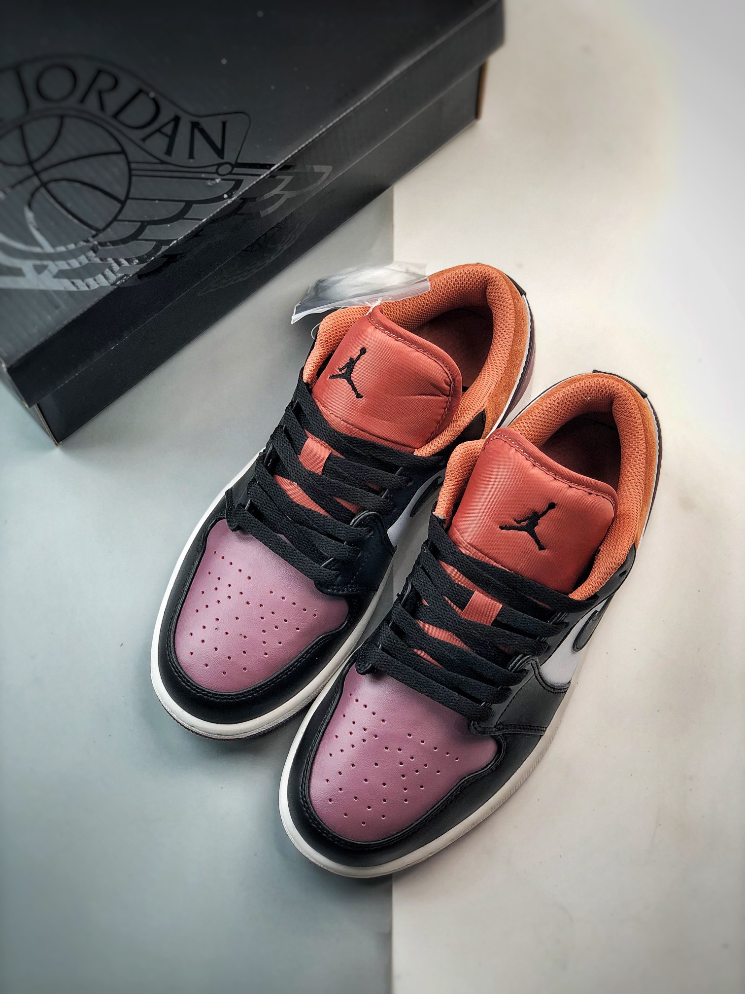 Jordan 1 Low SE Sky J Mauve