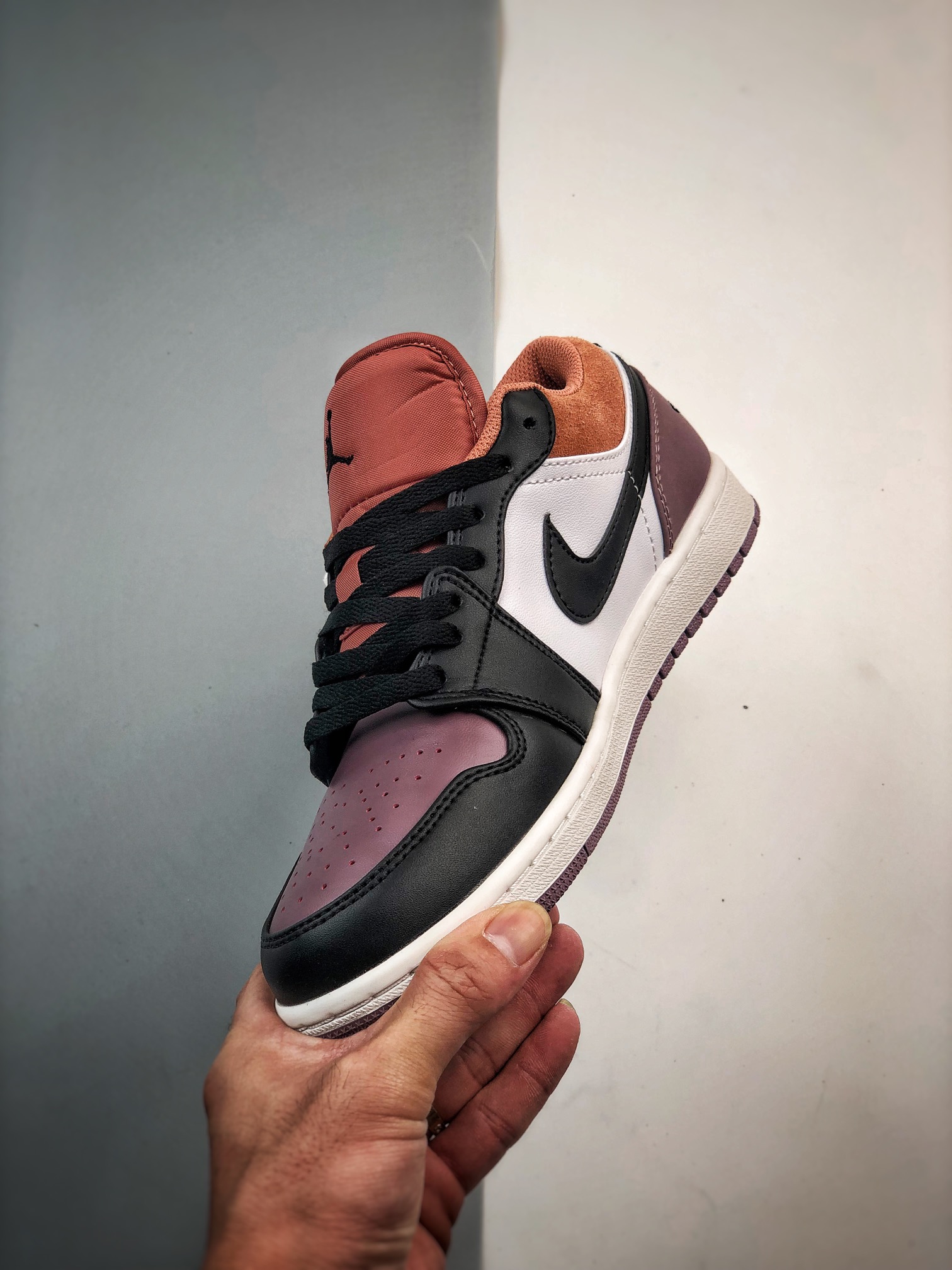 Jordan 1 Low SE Sky J Mauve