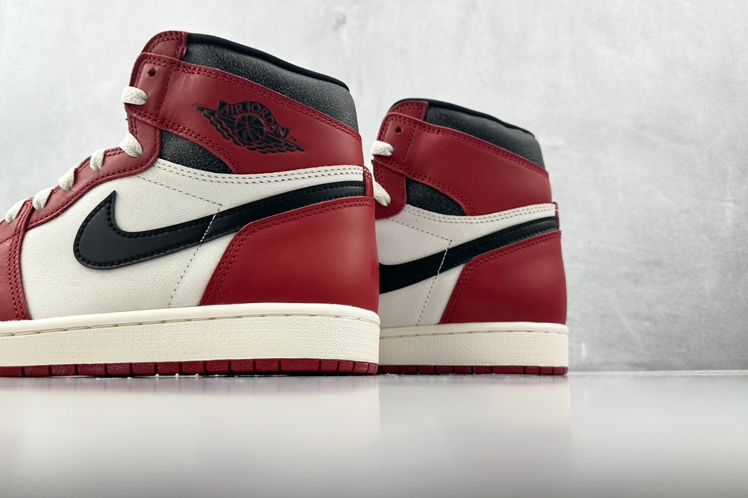 Jordan 1 Retro High OG Chicago Lost and Found (GS)