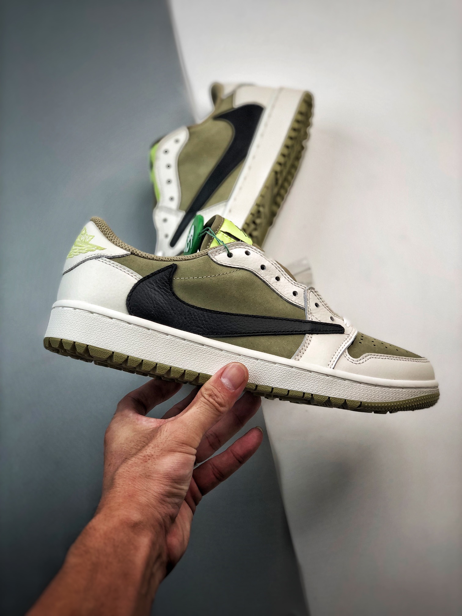 Jordan 1 Retro Low Golf Travis Scott Neutral Olive