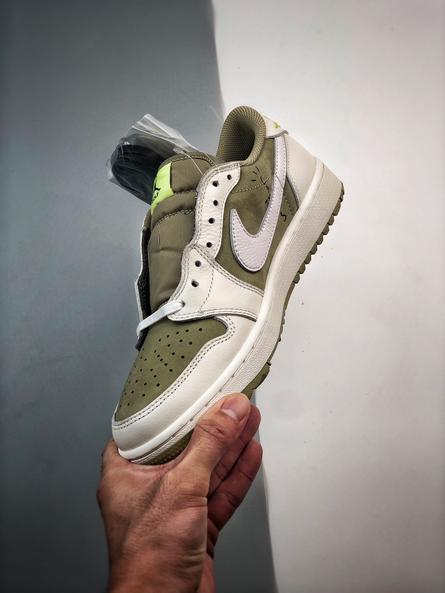 Jordan 1 Retro Low Golf Travis Scott Neutral Olive