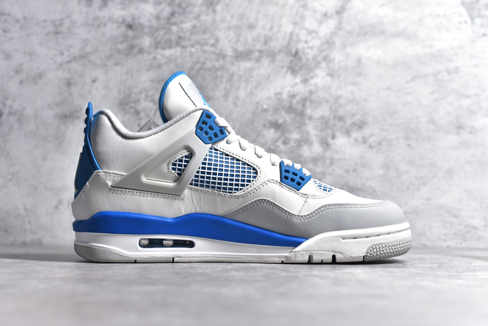 Jordan 4 Retro Military Blue (2012)