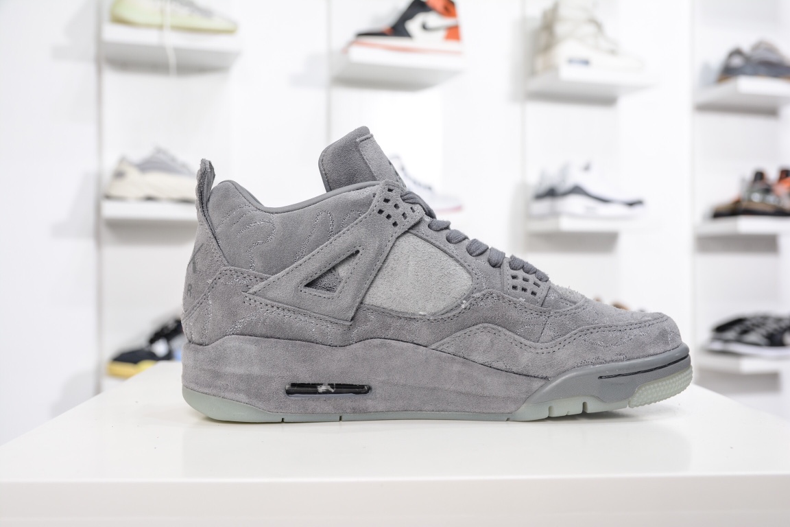 Jordan 4 Retro Kaws