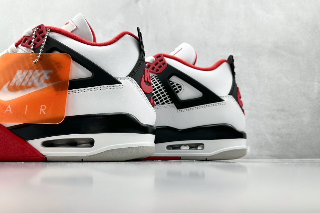 Jordan 4 Retro Fire Red (2020)