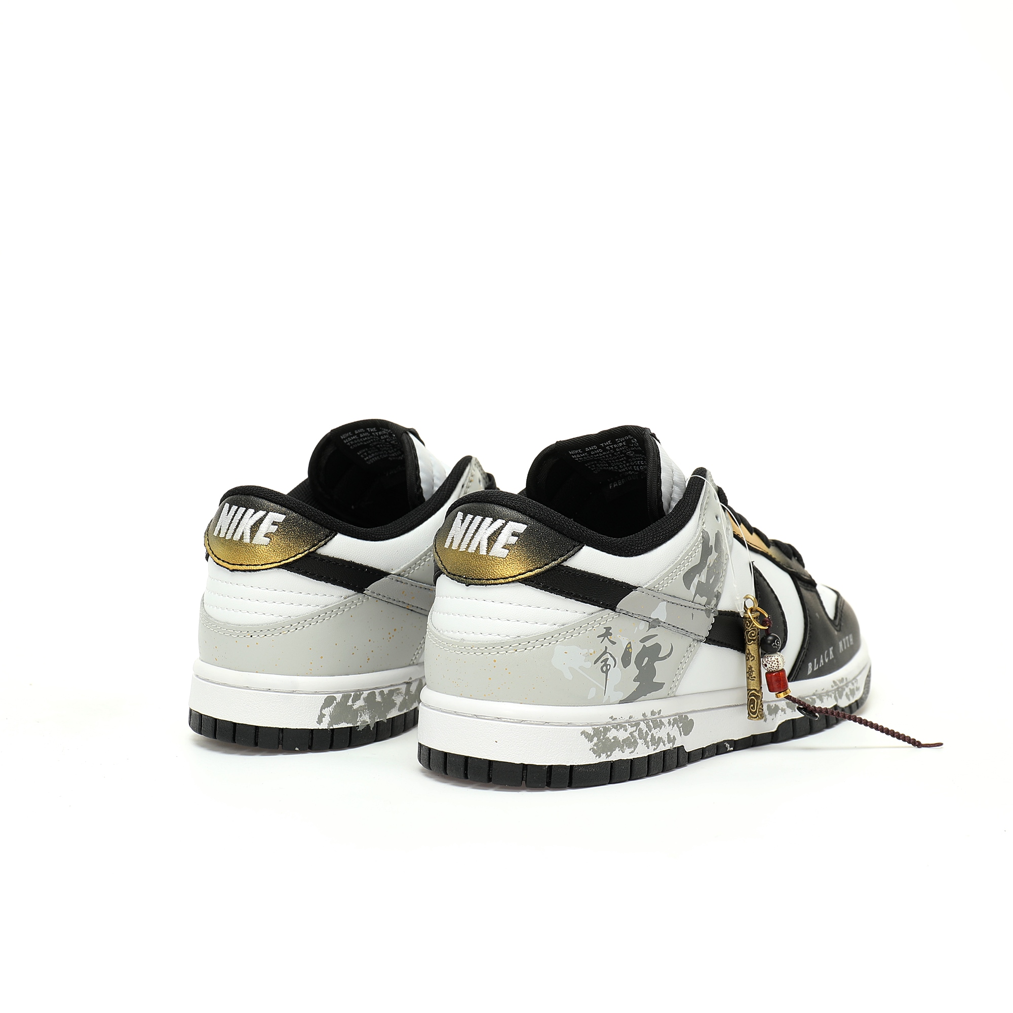 Nike SB Dunk Low"Black Myth: Wu kong"