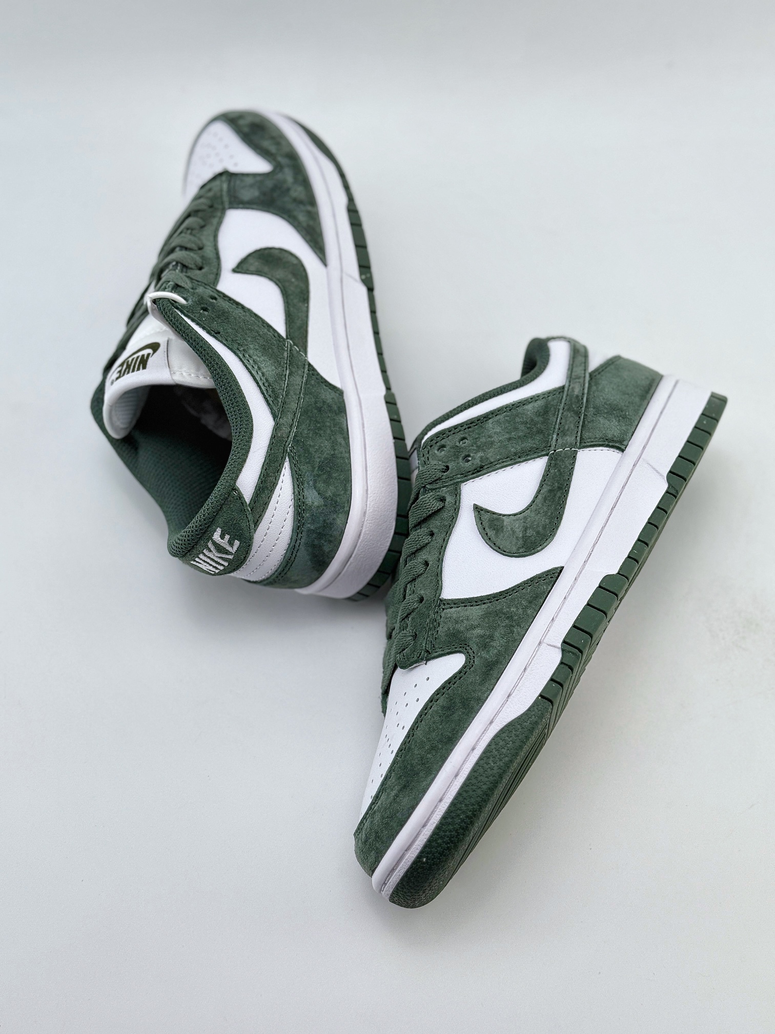 Nike Dunk Low Next Nature Viintage Green