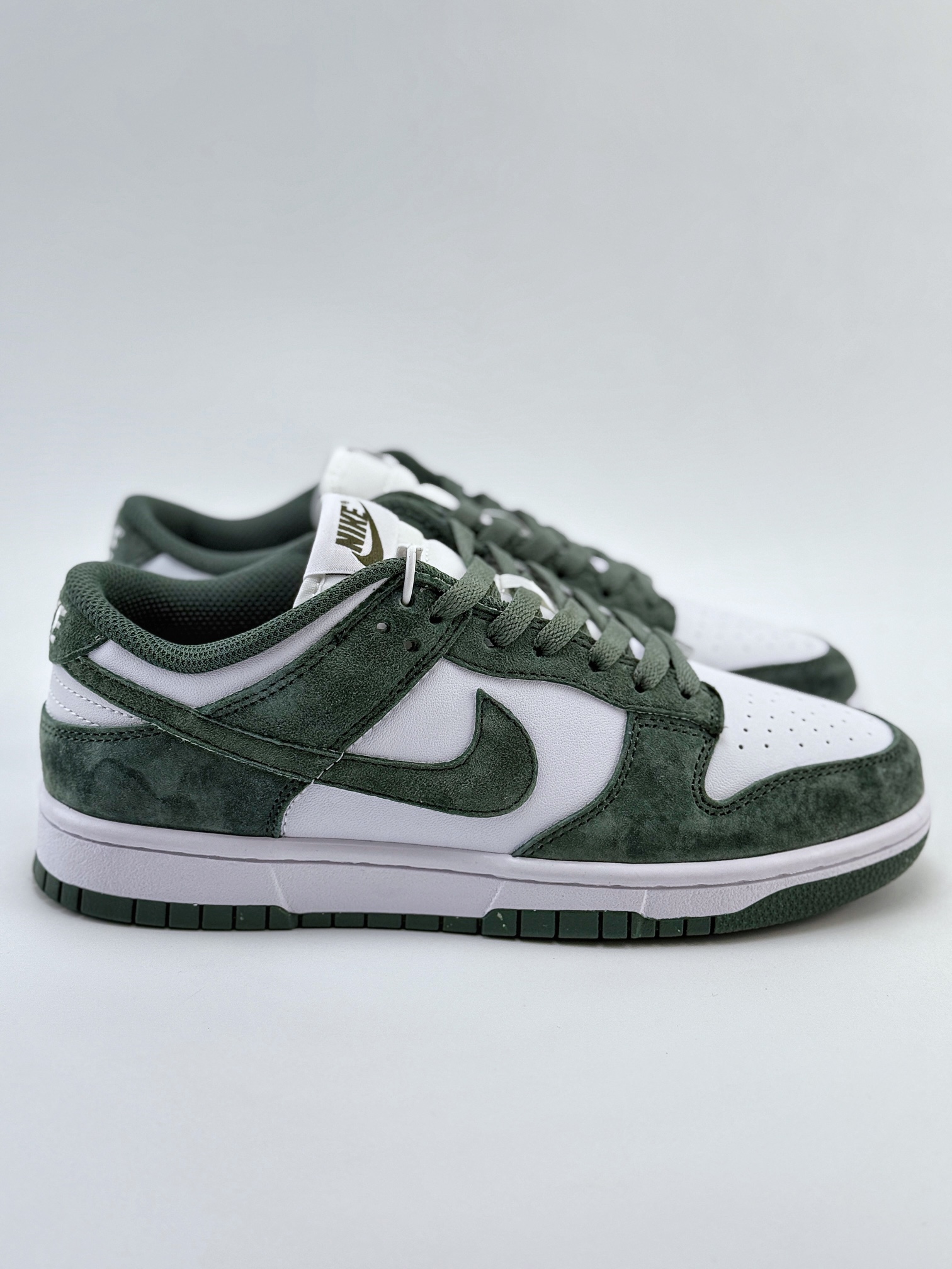 Nike Dunk Low Next Nature Viintage Green