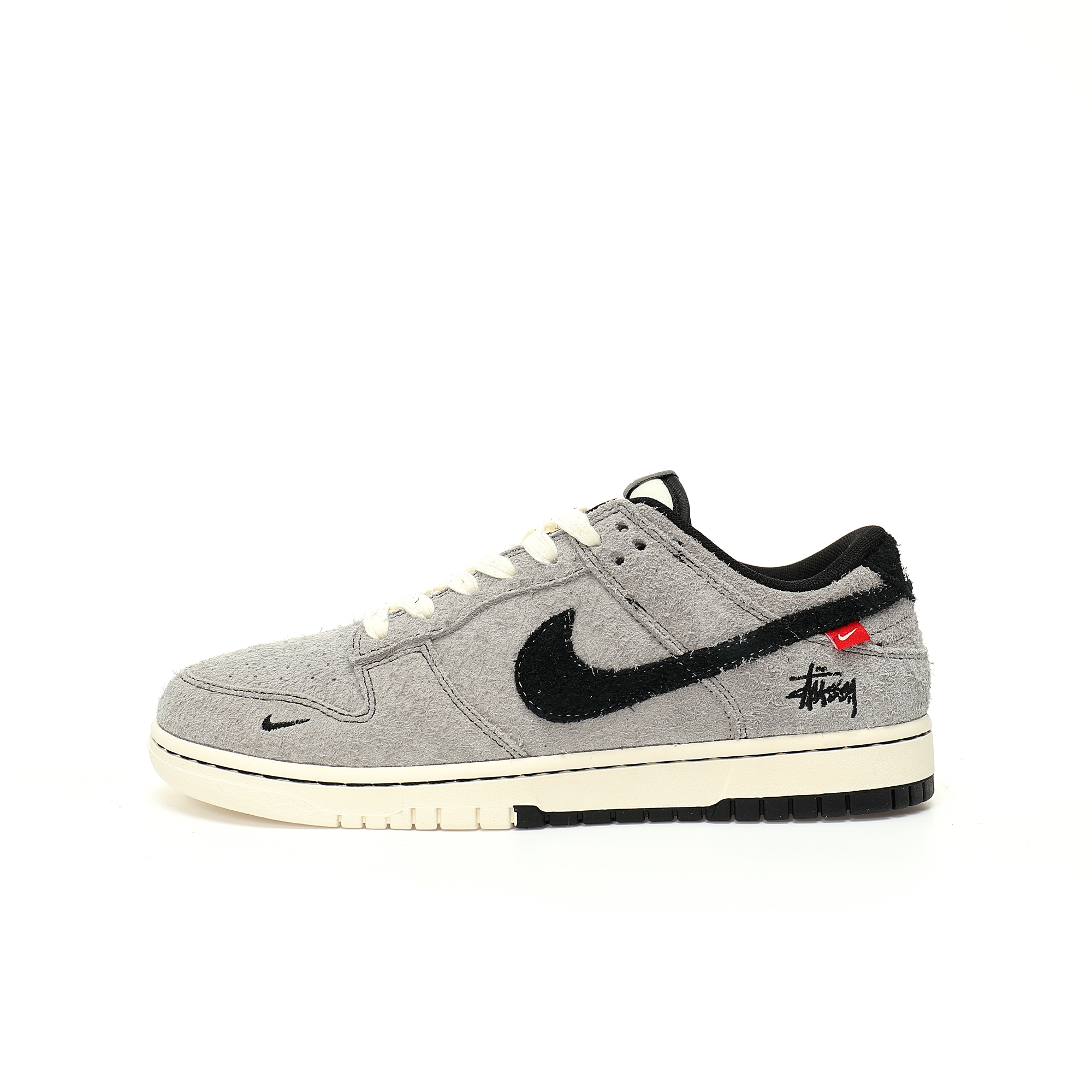 Nike By You SB Dunk Low Retro x Supremex Stussy