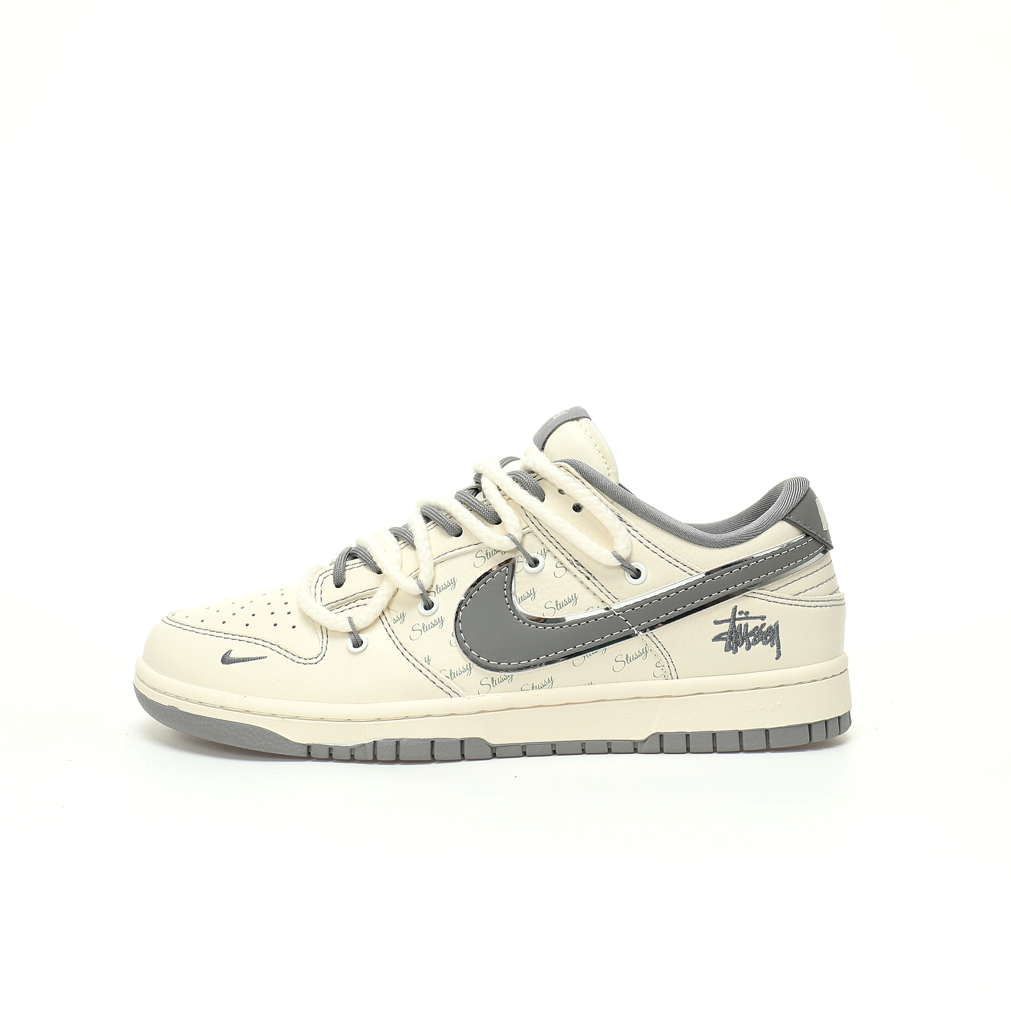  Nike SB Dunk Low Retro Lot x  Stussy