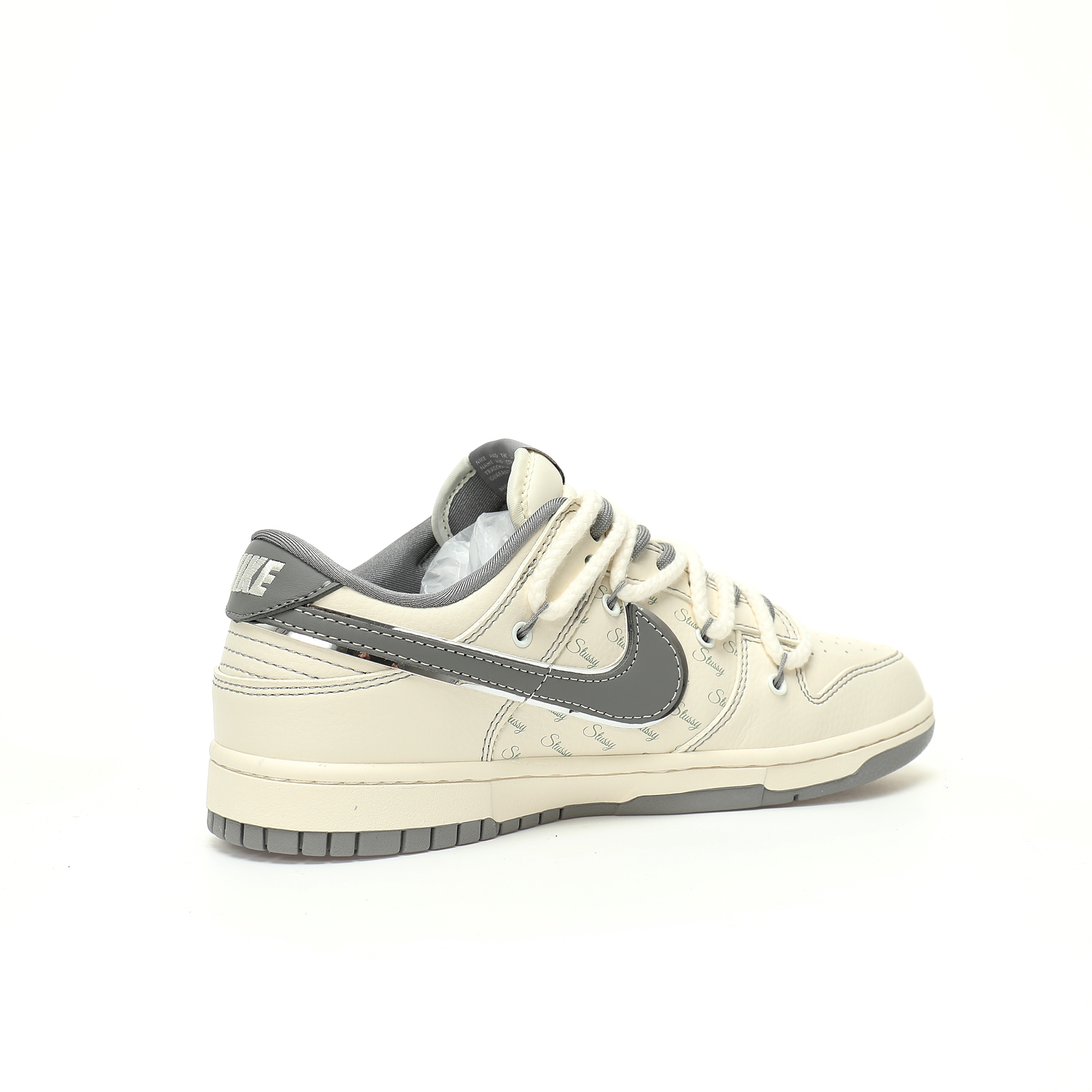  Nike SB Dunk Low Retro Lot x  Stussy