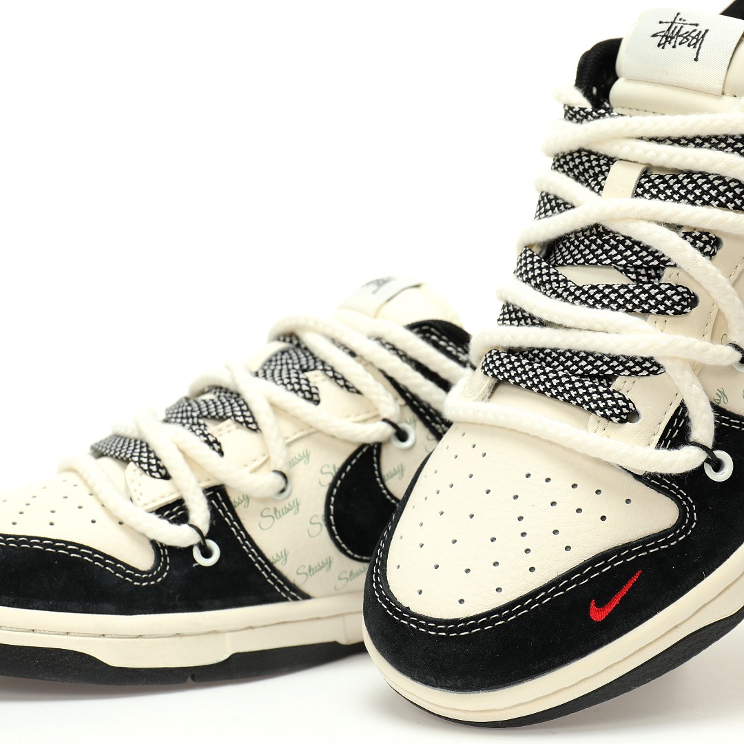 Nike SB Dunk Low Retro Lotx Stussy