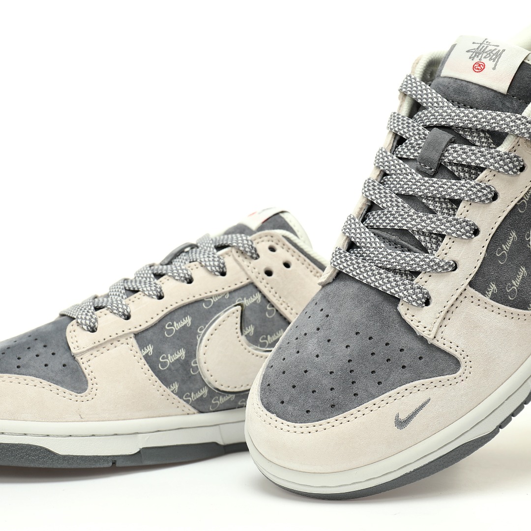 Nike By You SB Dunk Low Retro SP x Stussy