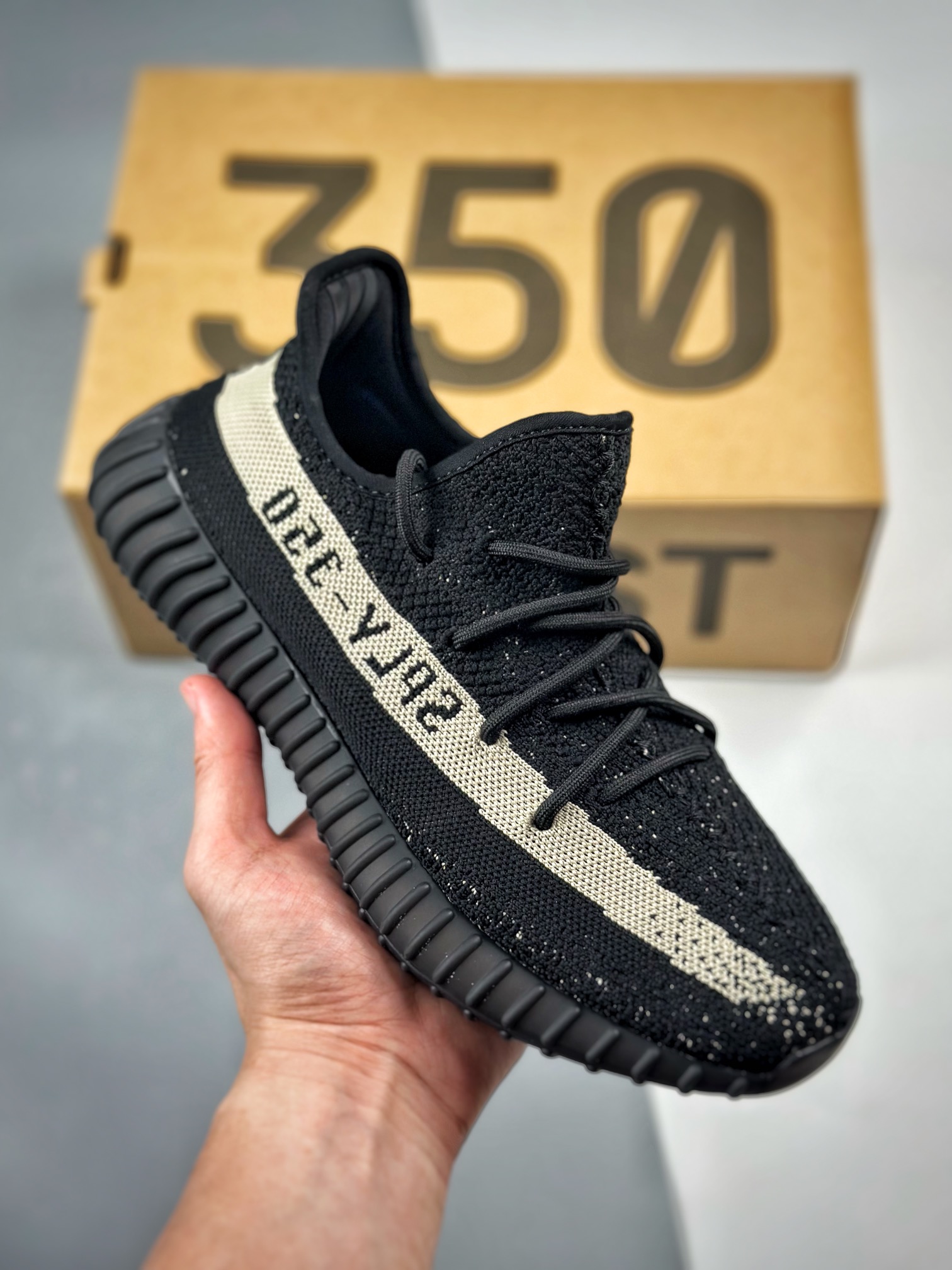 adidas Yeezy Boost 350 V2 Core Black White