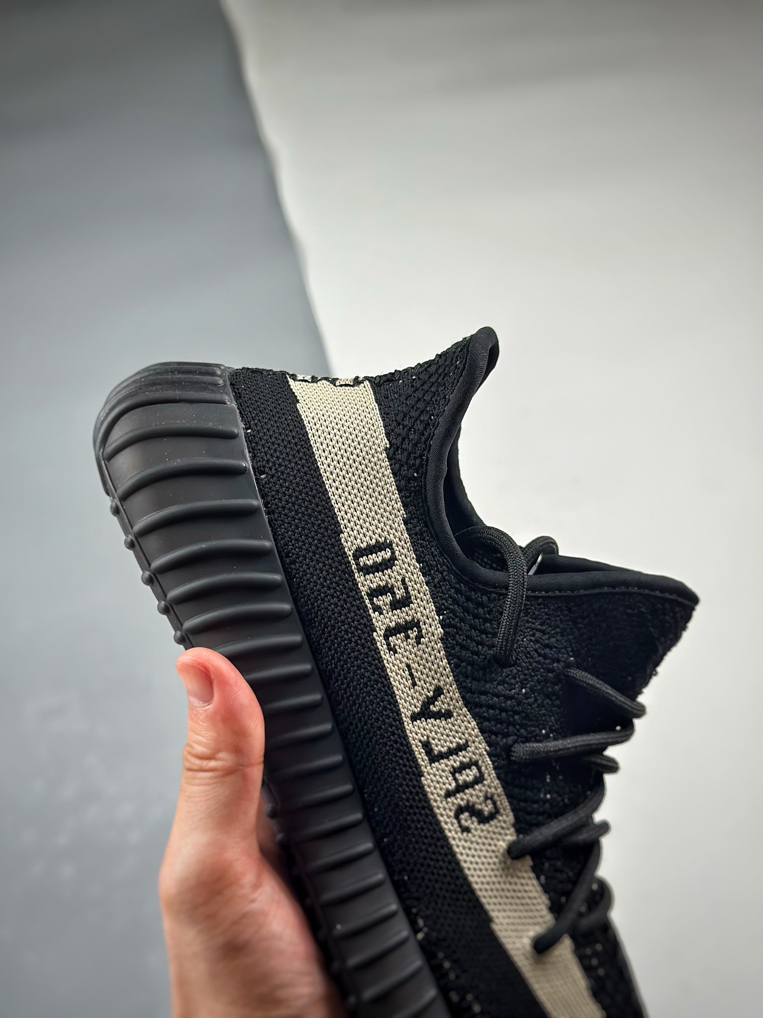 adidas Yeezy Boost 350 V2 Core Black White