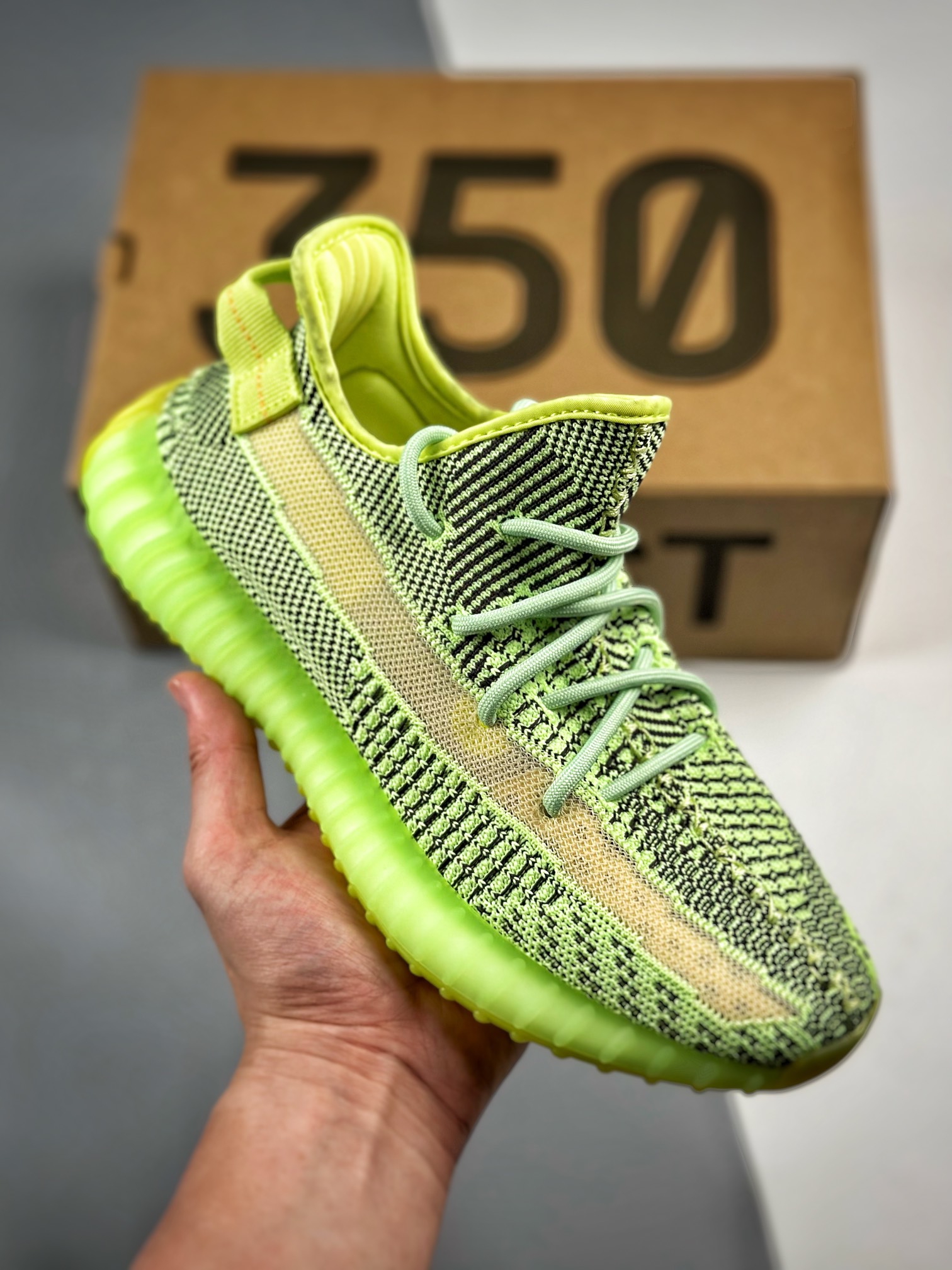 adidas Yeezy Boost 350 V2 Yeezreel