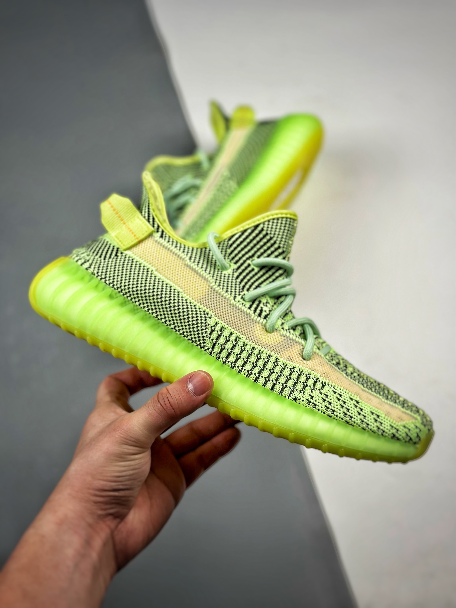 adidas Yeezy Boost 350 V2 Yeezreel