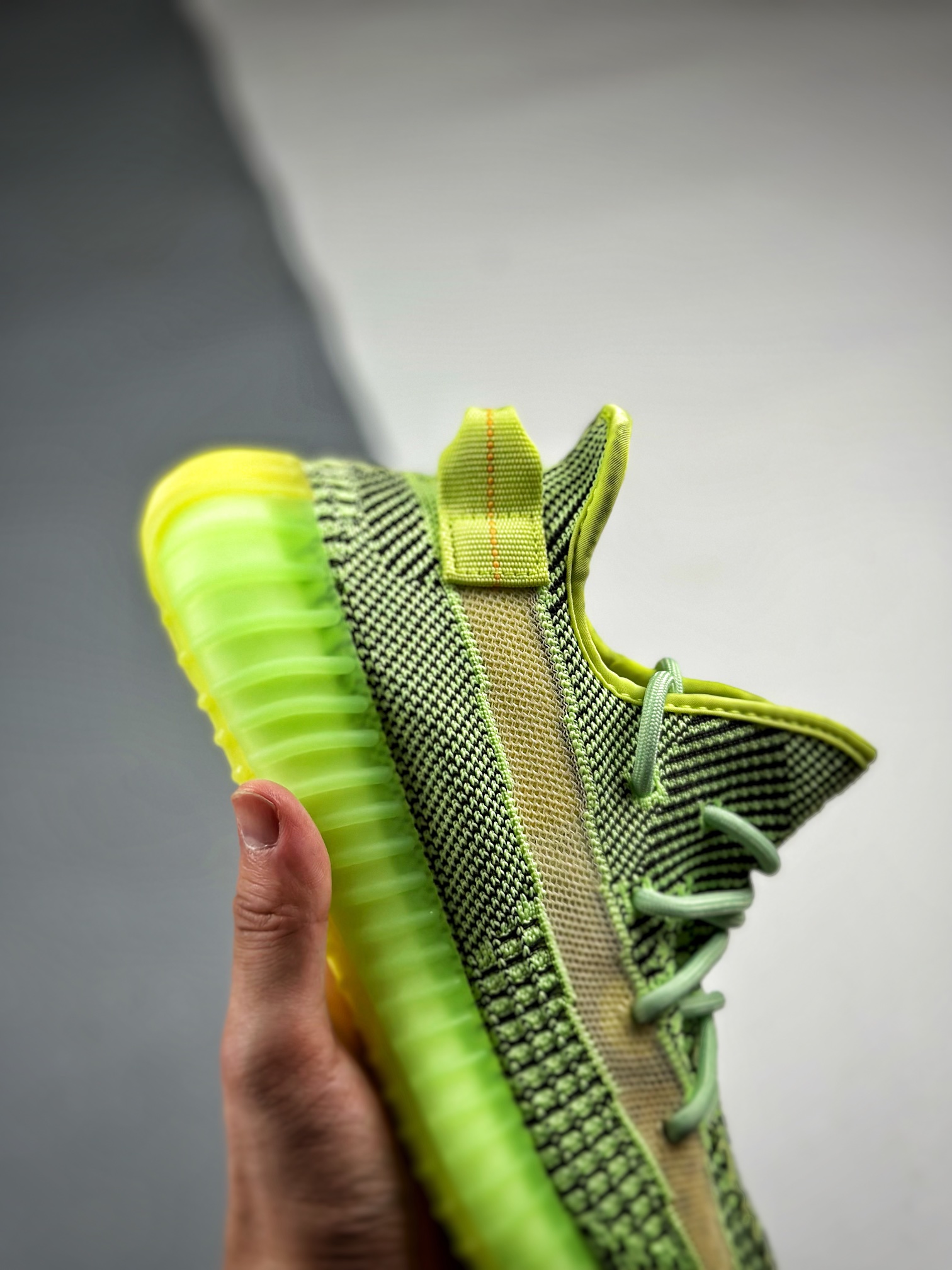 adidas Yeezy Boost 350 V2 Yeezreel