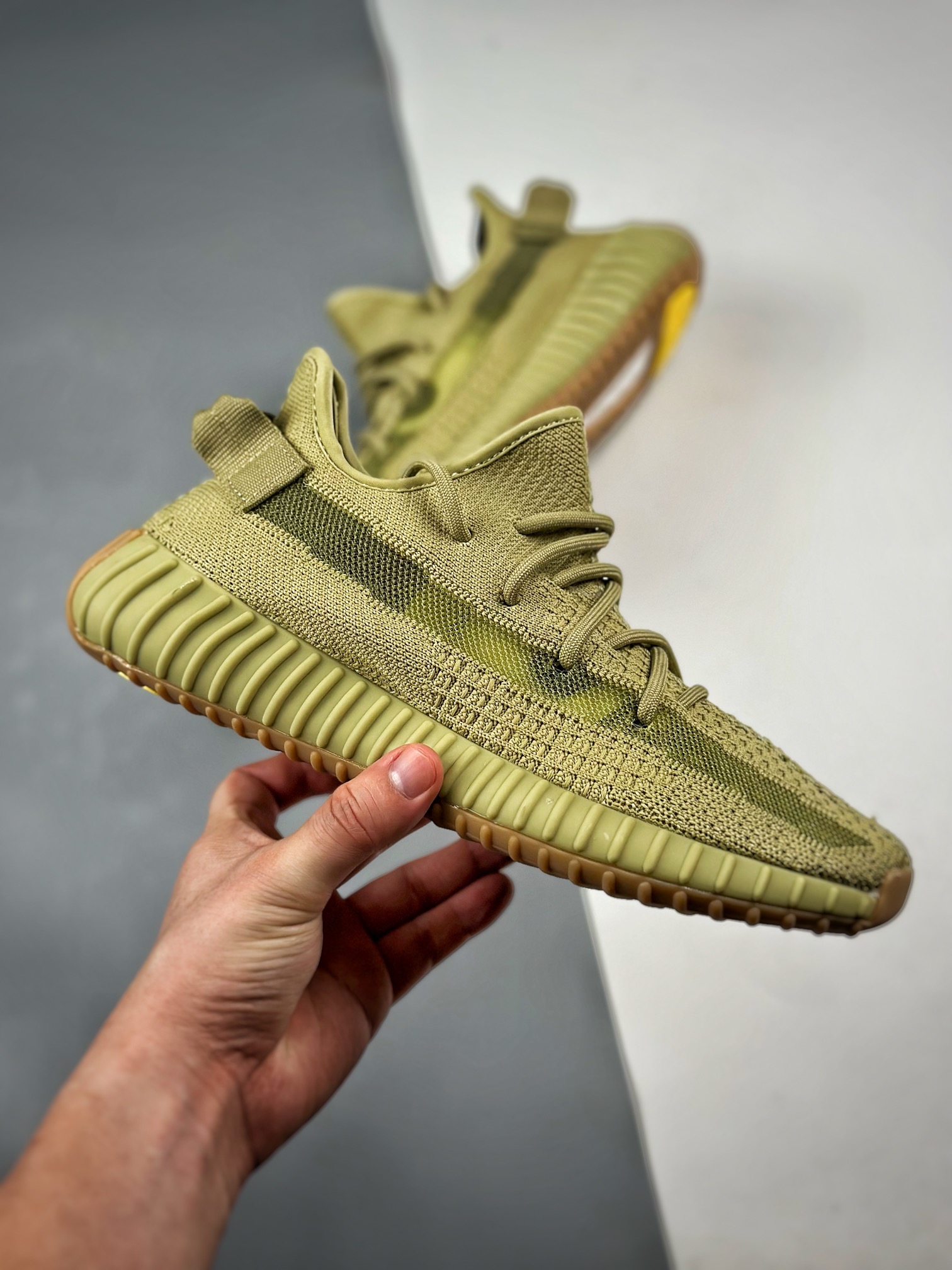 adidas Yeezy Boost 350 V2 Sulfur