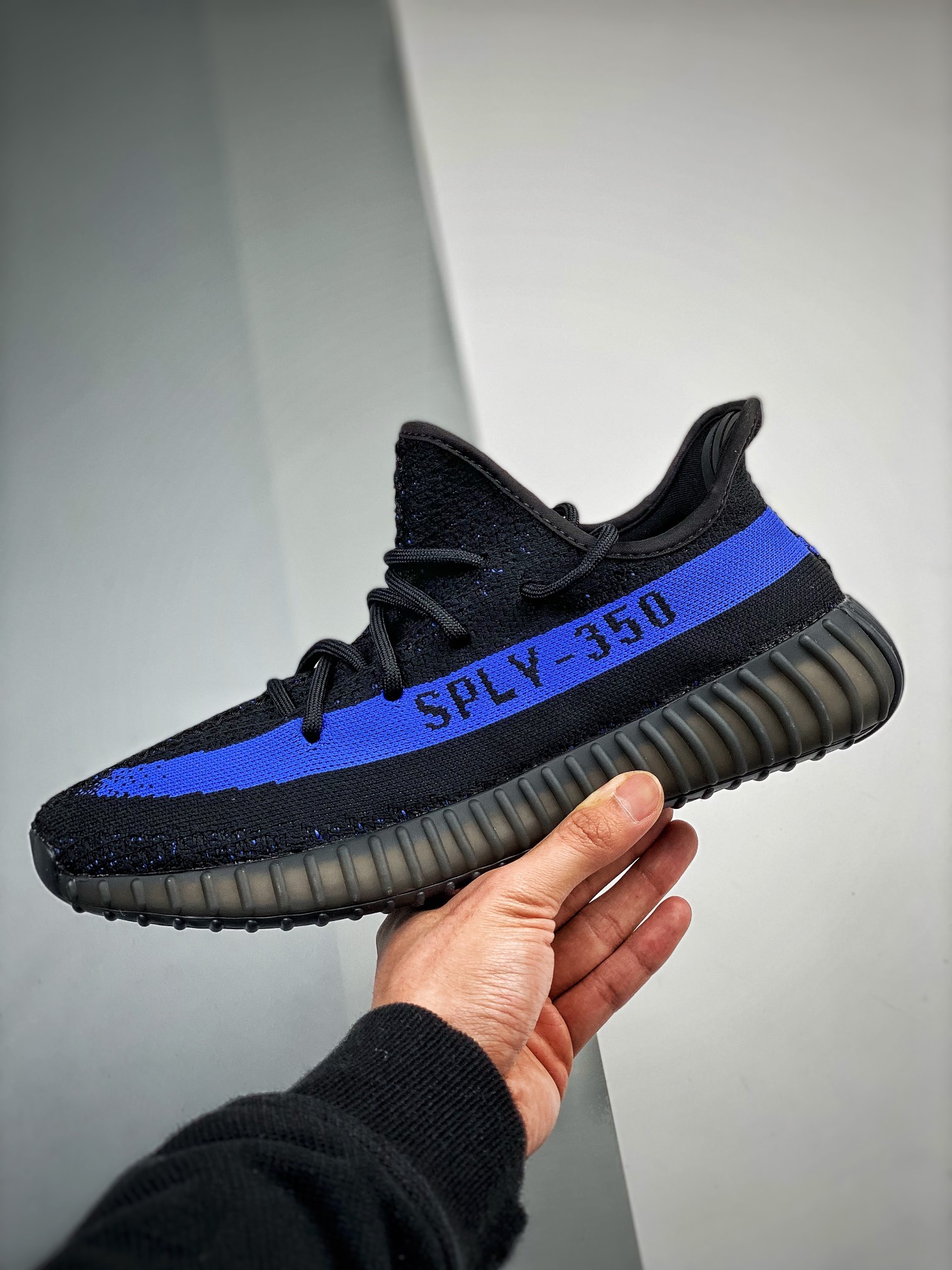 adidas Yeezy Boost 350 V2 Dazzling Blue