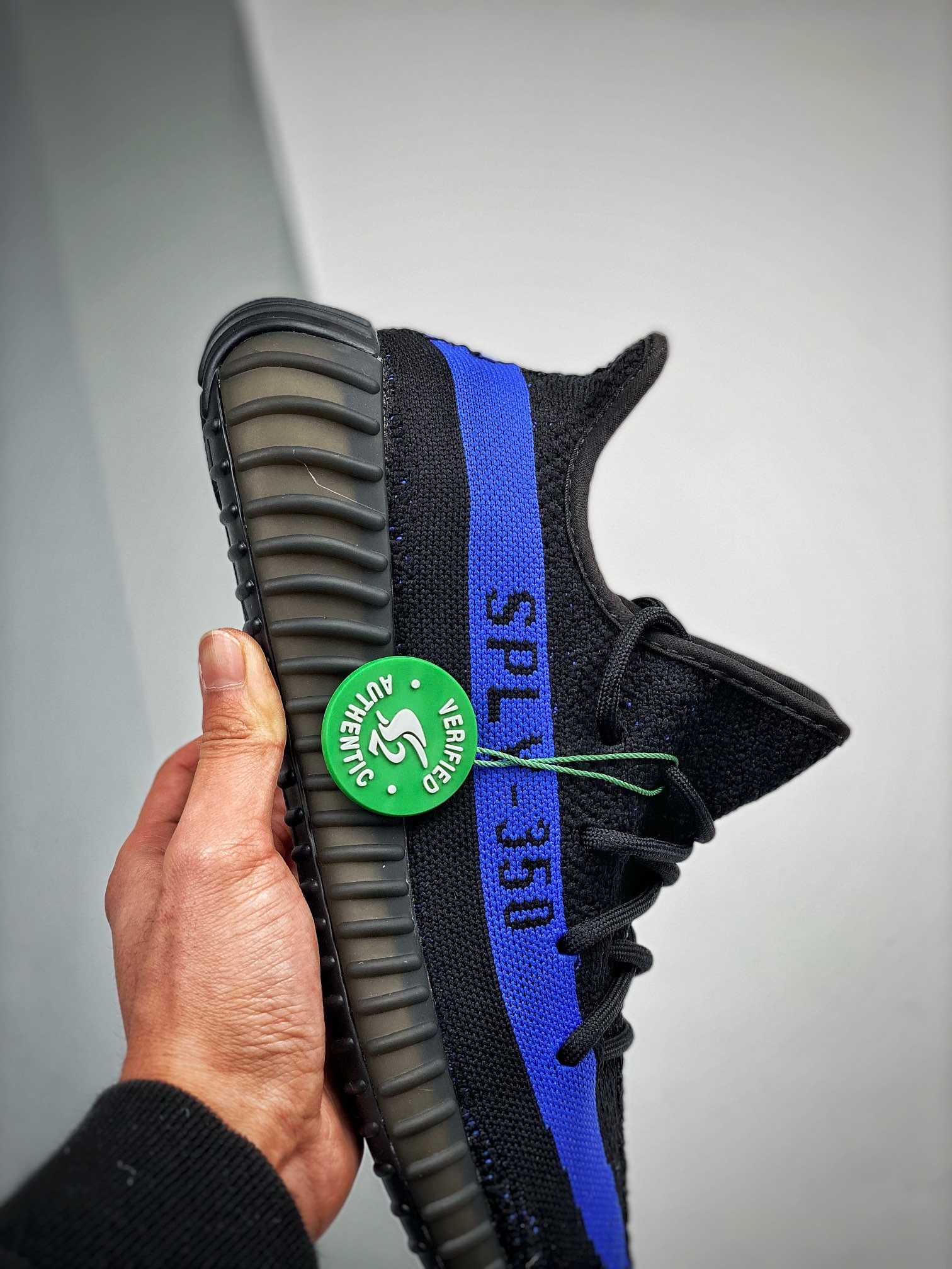 adidas Yeezy Boost 350 V2 Dazzling Blue