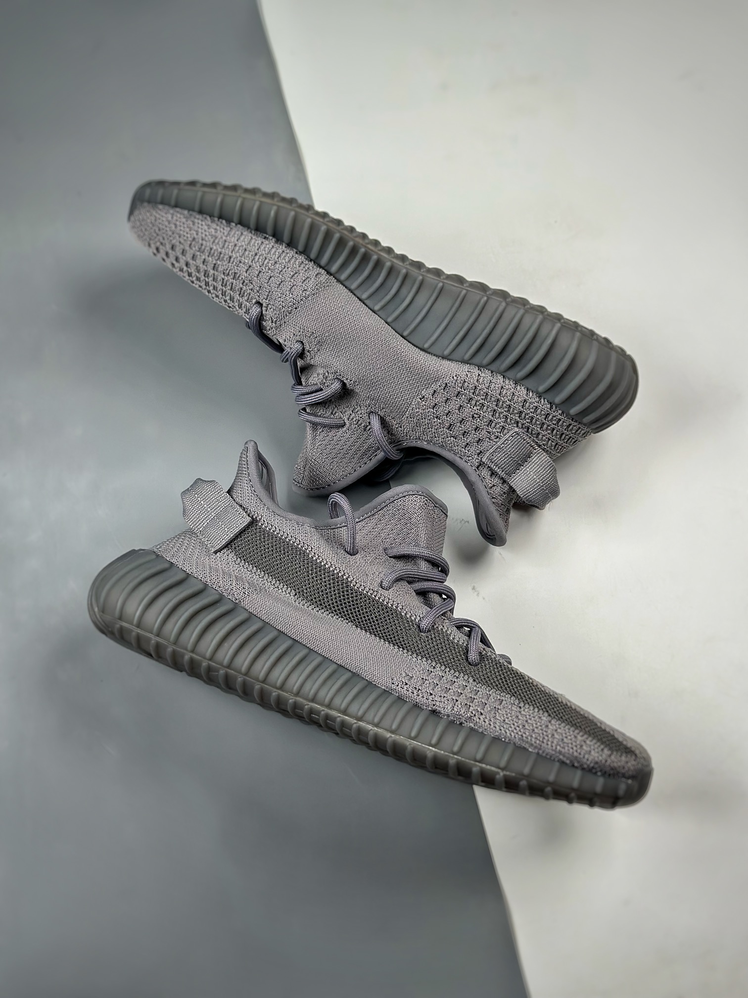 adidas Yeezy Boost 350 V2 Steel Grey